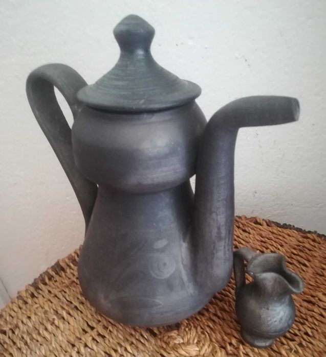 Cafeteira em barro preto de Vila Real - Bisalhães
