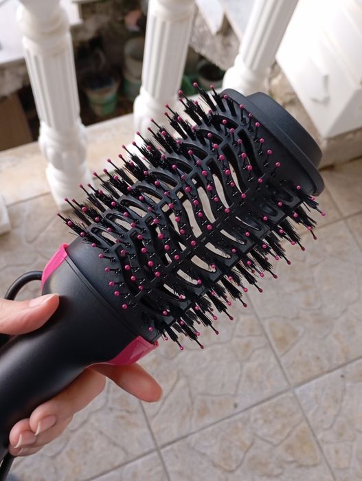 Escova Secadora e Modeladora de Cabelo