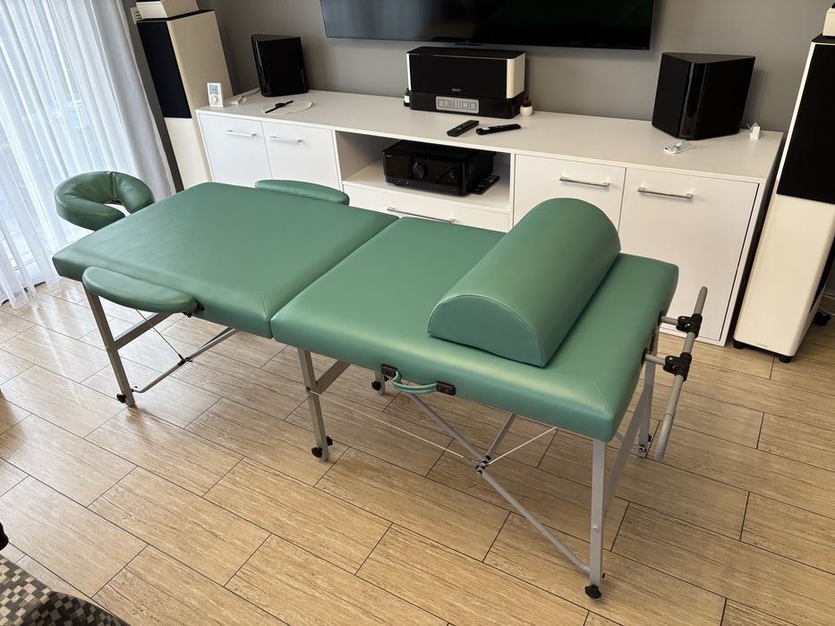Rozkładany stół do masażu Juventas + akcesoria