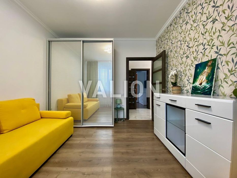 Продаж 3к квартири Подільський р-н Івана Виговського 10Е