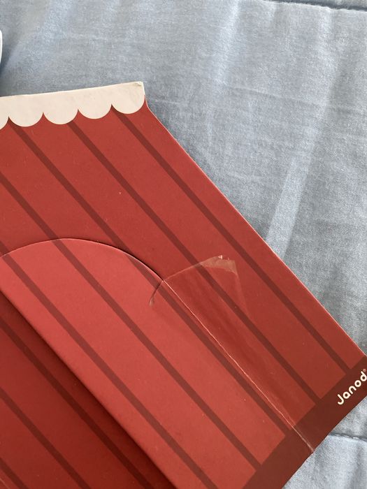 Livro sensorial bebé animais