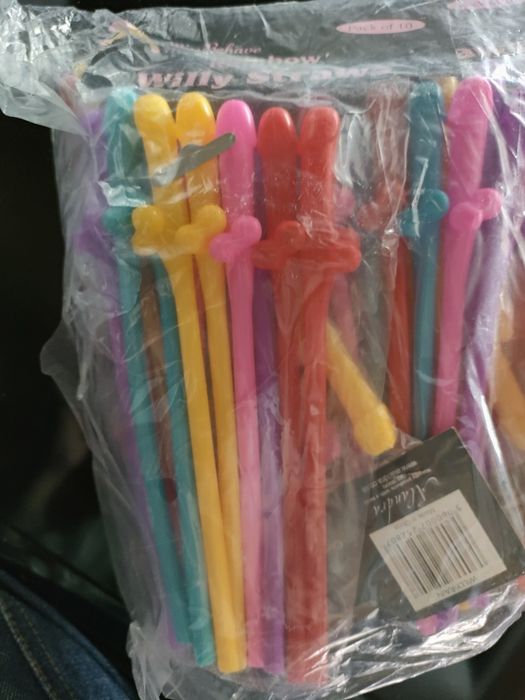 Śmieszne słomki, Dicky straws