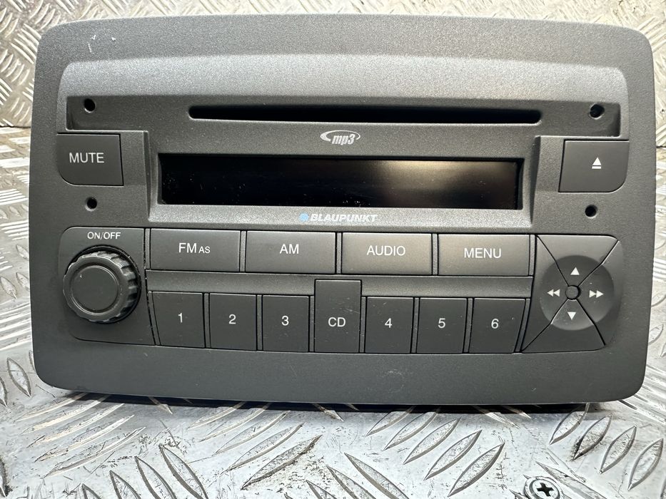 Radio CD Player Blaupunkt Fiat Panda II 735 434 952 0