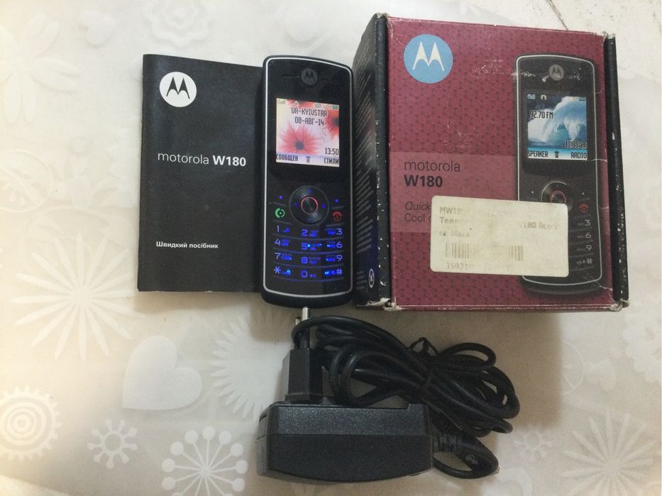 Моторола W230 продам.