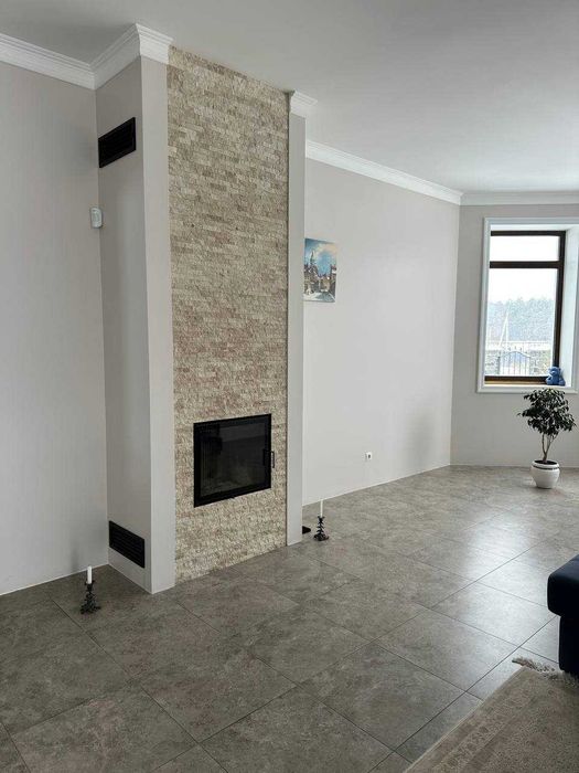 Продам сказочный домик на лужайке в селе Богдановка (Броварской р-н)