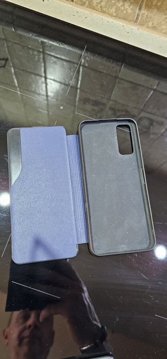 Telefon Vivo Y11S z futerałem