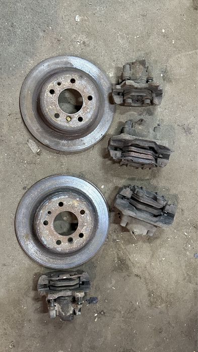 Продам Суппорта в сборе бмв е34 520i