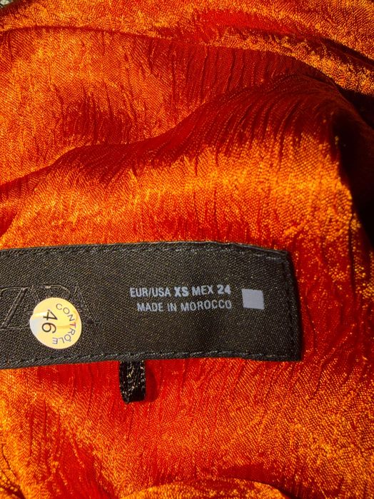 Top acetinado Zara!