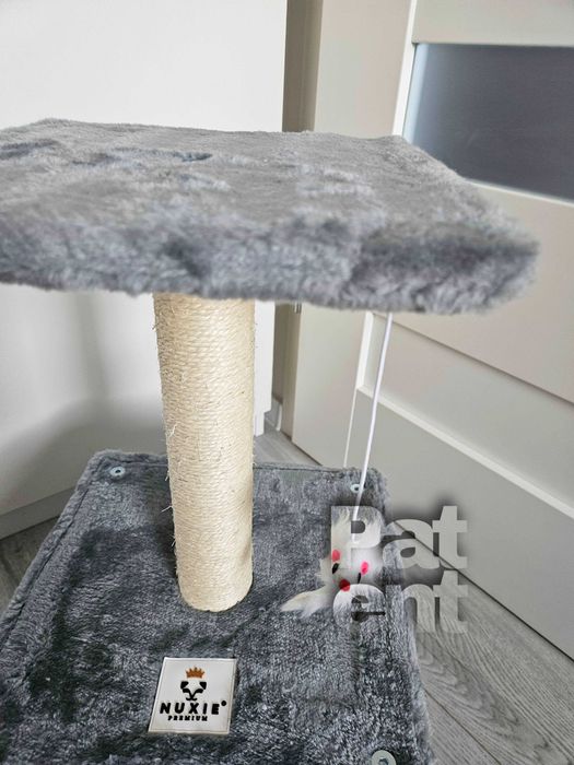 Drapak dla kota domek z platformą zabawką legowisko kompaktowy niski