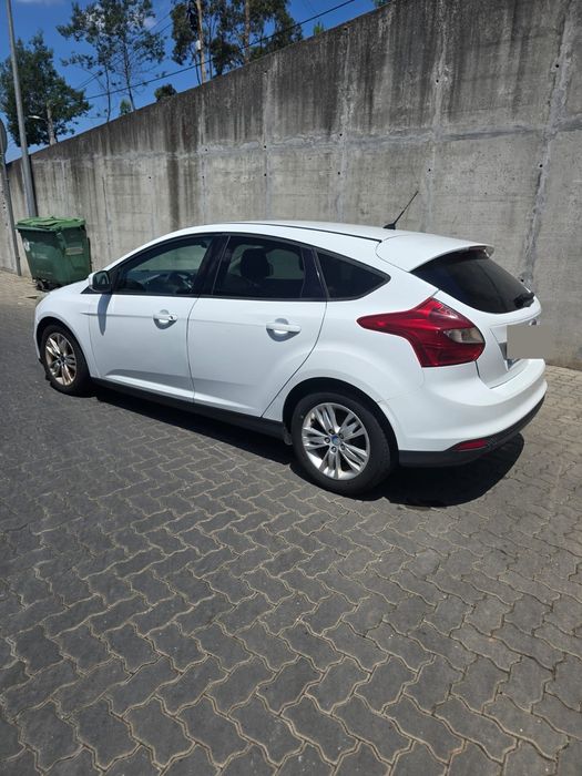 Ford Focus 1.6 TDCi 115cv | Nacional | IPO e IUC 05/2027
Preço: 3.750 € (negociável)