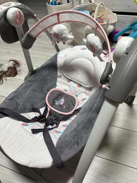 Дитячий заколисуючий центр