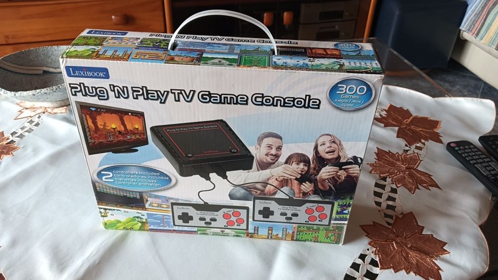 Consola de jogos Lexibook Retro TV Game Console (modelo JG7800).
Jogo