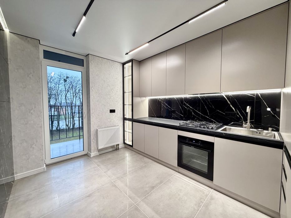 Квартира у новобудові на Вишенці ! Новий ремонт !