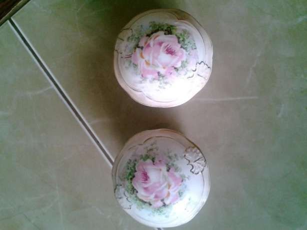 Porcelanowe secesyjne puzderko, drugie gratis !!!