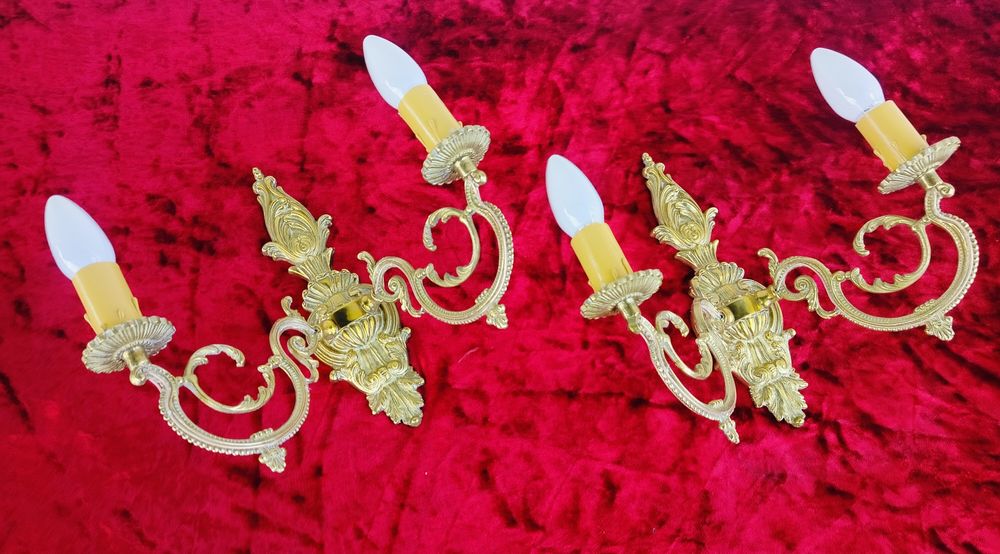 Piekne stylowe mosiężne palacowe kinkiety