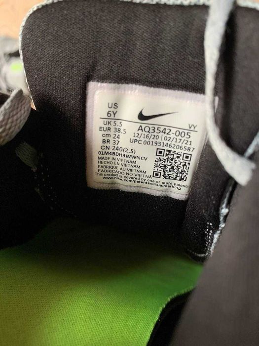 Кроссовки Nike (38р 24 см)