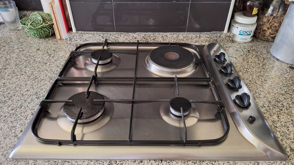 Placa de encastre Indesit