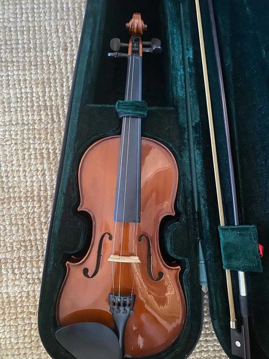 Violino Kreutzer School 4/4 (Tamanho inteiro) com estojo e arco.