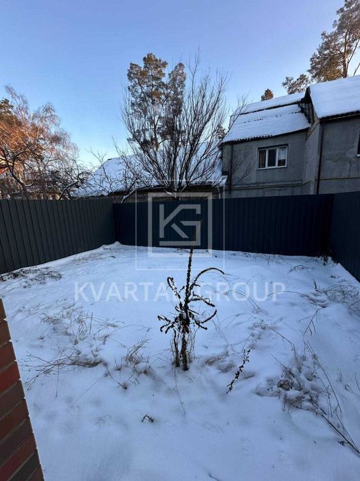 Продам ГАРНИЙ таунхаус в районі Центрального парку. Газ.