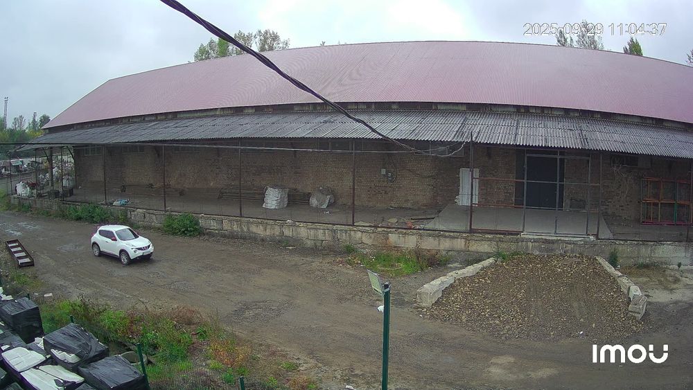 Продаж комерційного приміщення складу площею 2100м.кв