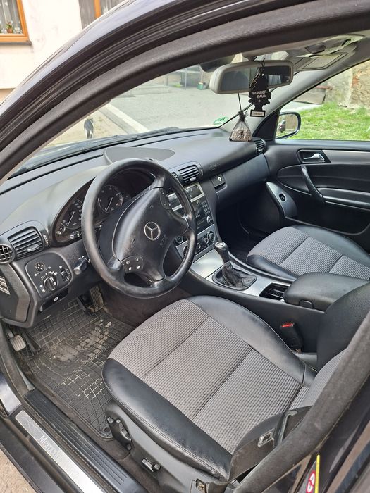 Mercedes-Benz C200CDI W203