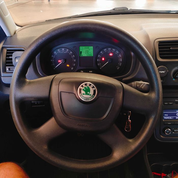 Skoda Fabia 1.6 TDI – 90 cv – 2012 – Nacional, económica e fiável