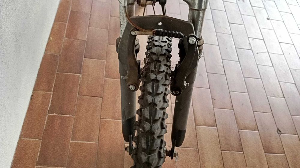 Bicicleta cinzenta de montanha - COOPER