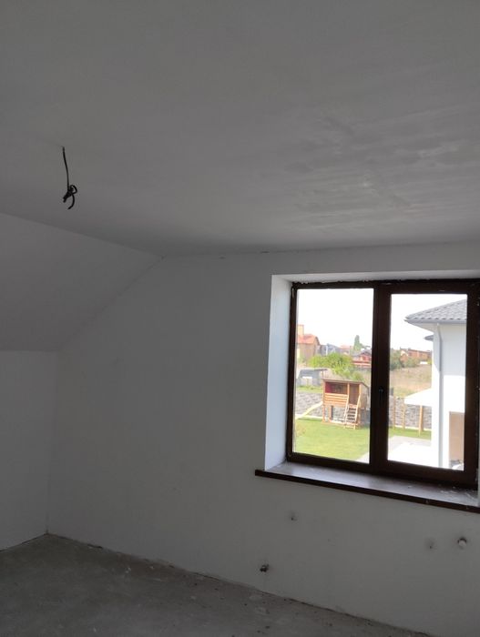 Продаж будинку в с. Новостав