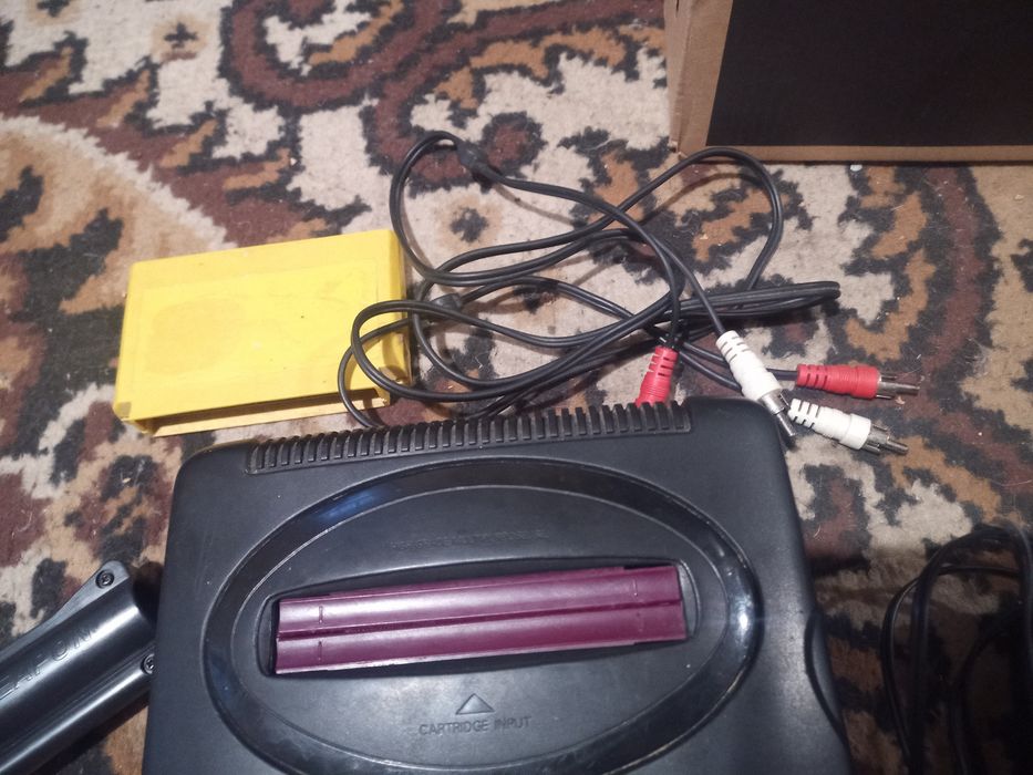 Продам приставку Dendy.