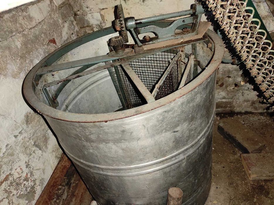 Продам медогонку