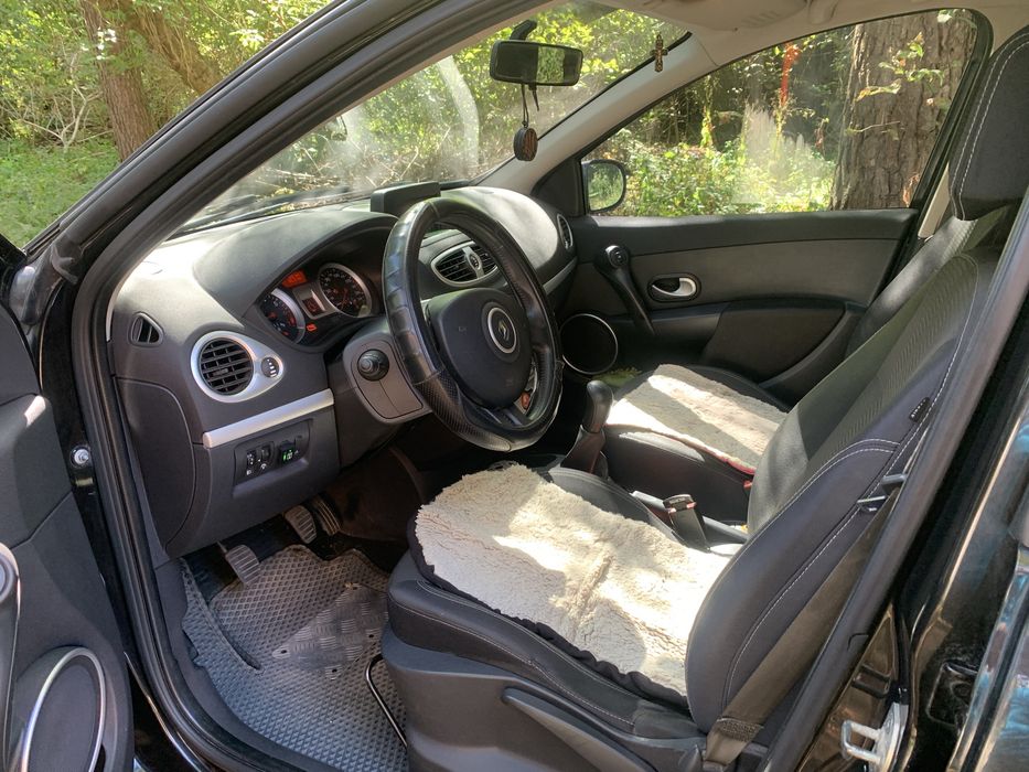 Renault  Clio  2009