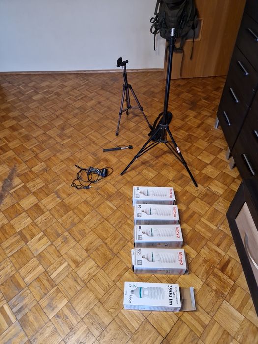 Zestaw oświetlenia studyjnego – softbox 4x85W + statywy