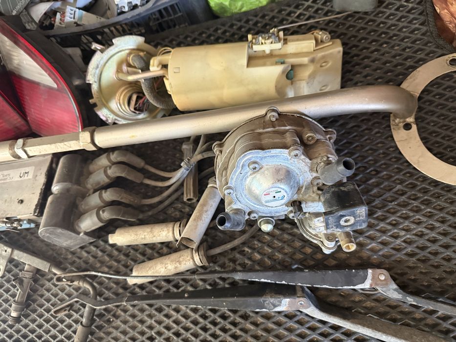 Радиатор с вентилятором Ланос .