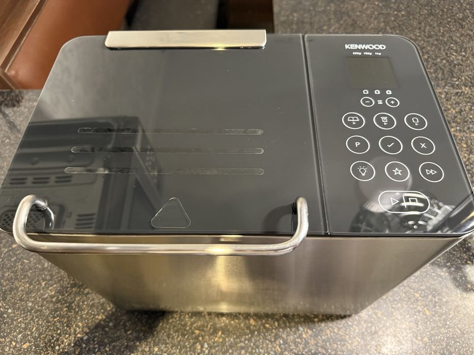 Хлібопічка Kenwood BM450