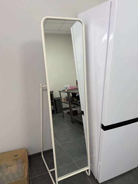 Дзеркало стояче ikea knapper