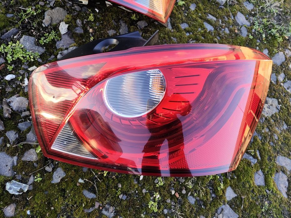 Seat Ibiza IV 2009-2017 ліхтарі 6J4945095K 6J4945096K оригінал рестайл