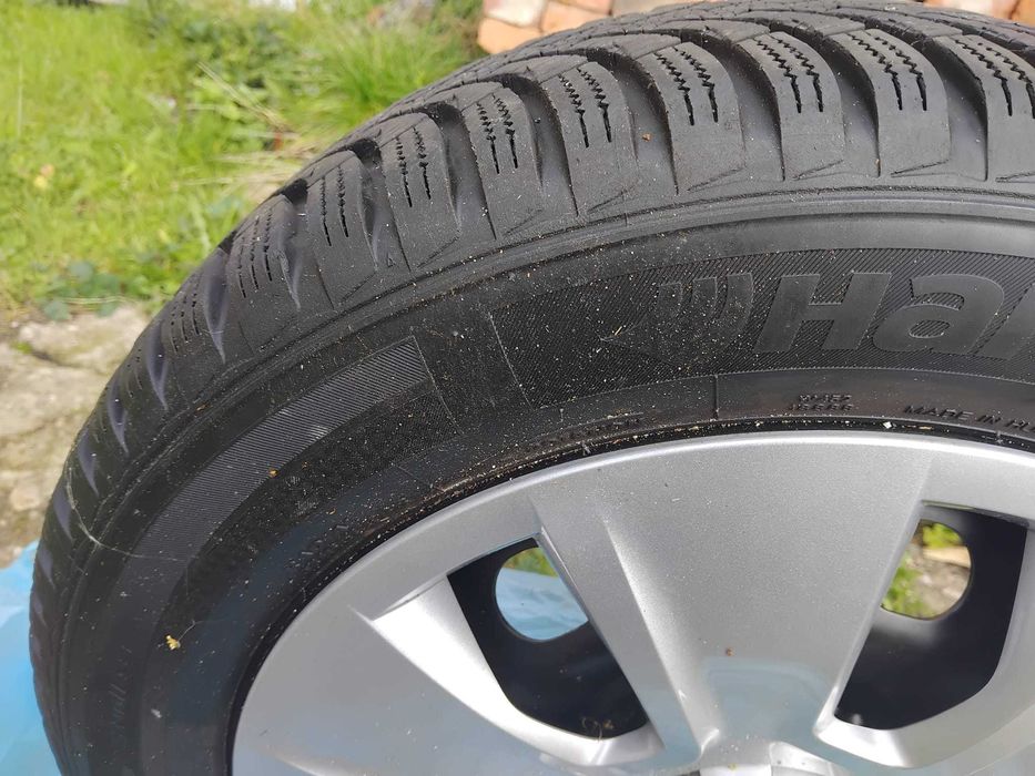 Opony zimowe Hankook R16
