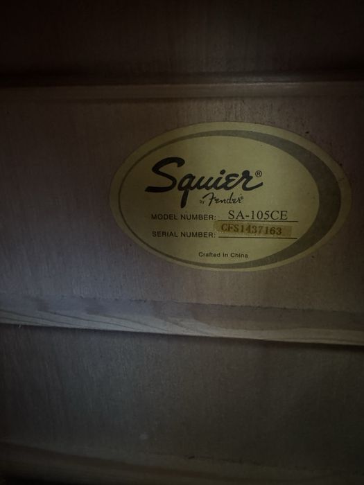 Guitarra Eletroacústica Squier SA-105CE (by Fender) – Como Nova!