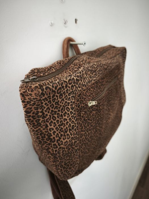 Mala em couro verdadeiro