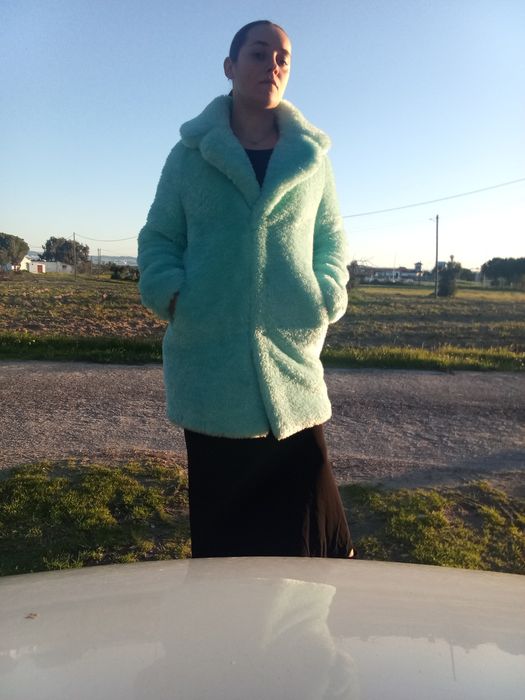 Casaco Guess cor turquesa