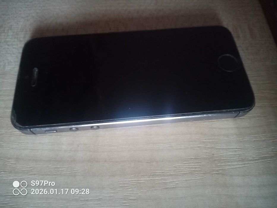 Продам iPhone 5s