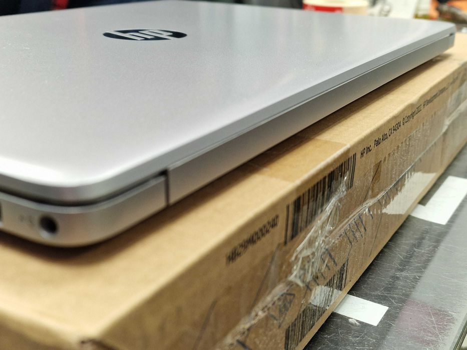 HP 250 G9/ i3-1215u/ 16GB/ 256GB/ 15.6 FHD 60Hz/ Win11/ Grade A