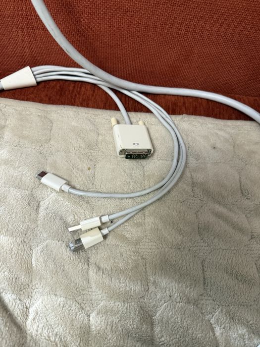 Apple cinema display 23