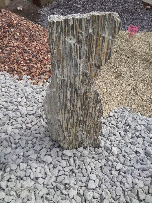 Szpilki Kora Kamienna Kamień Ogrodowy Gnejs