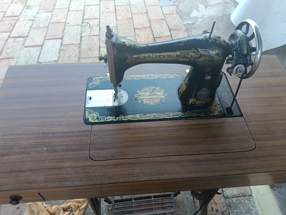 Máquina de costura antiga