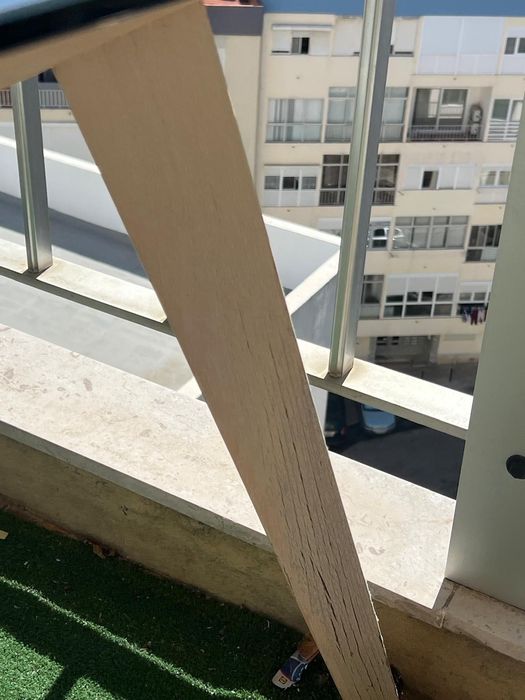 Mesa de cozinha com vidro