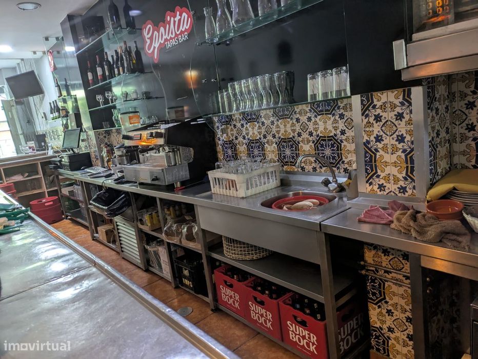 Oportunidade - Trespasse Restaurante - R. Costa Cabral