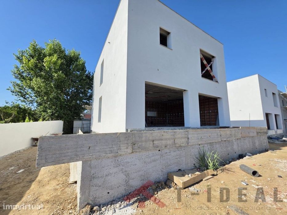 Moradia T3 Moderna Isolada