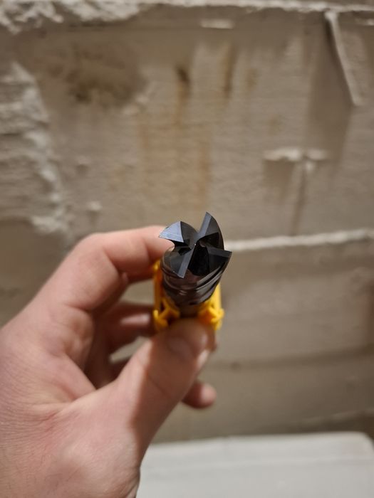 Nowy Fanar - Frez Trzpieniowy Weglik Fi 18,0 32/ 92 Z4 Ha16 Vhm At 440