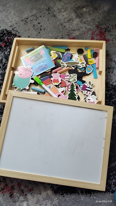 Zestaw tablica i puzzle